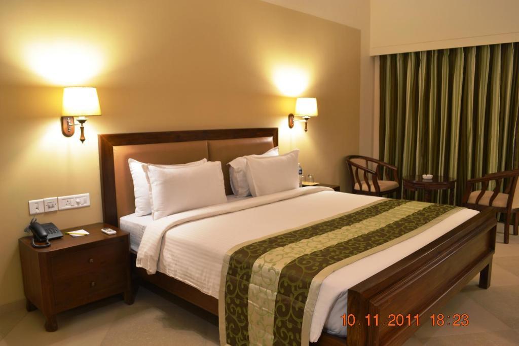 Uday Suites - The Airport Hotel Thiruvananthapuram Cameră foto